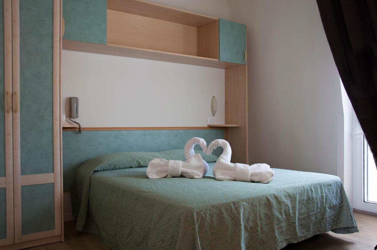 Hotel Ondina E Milazzo Cervia Extérieur photo