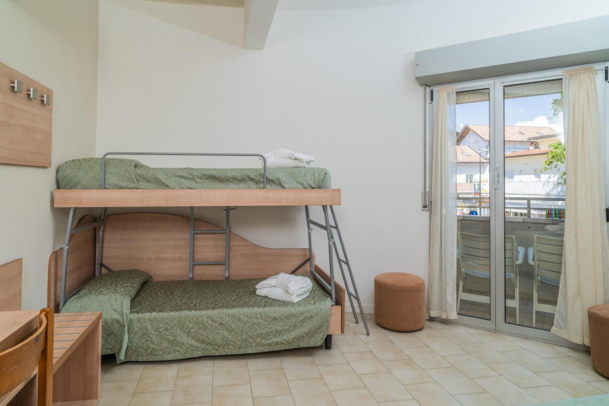 Hotel Ondina E Milazzo Cervia Extérieur photo